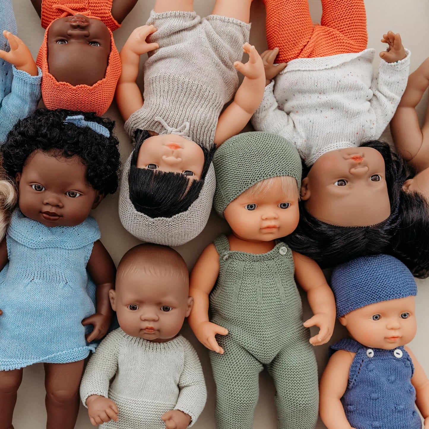 Miniland Muñeca de bebé realista con características anatómicamente...