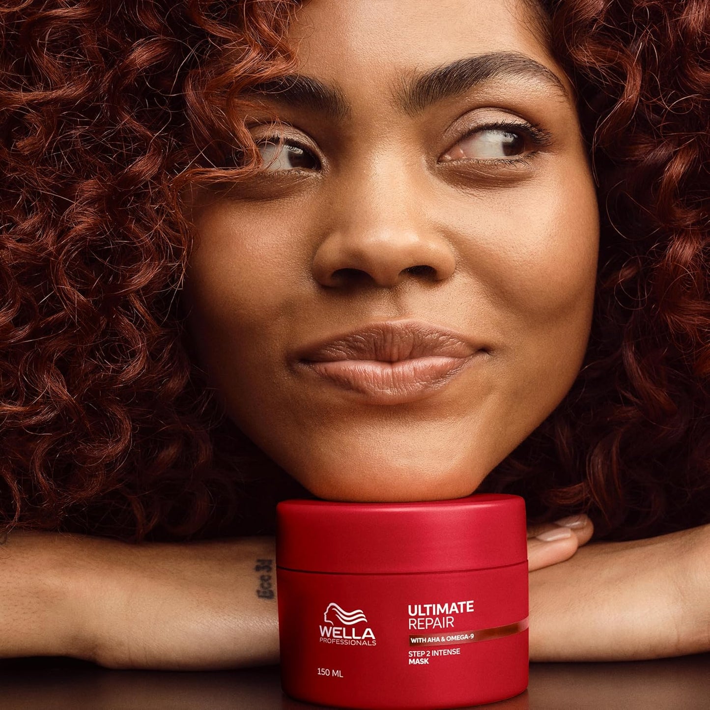 Wella Professionals ULTIMATE REPAIR Mask for Damaged Hair | Repairs...