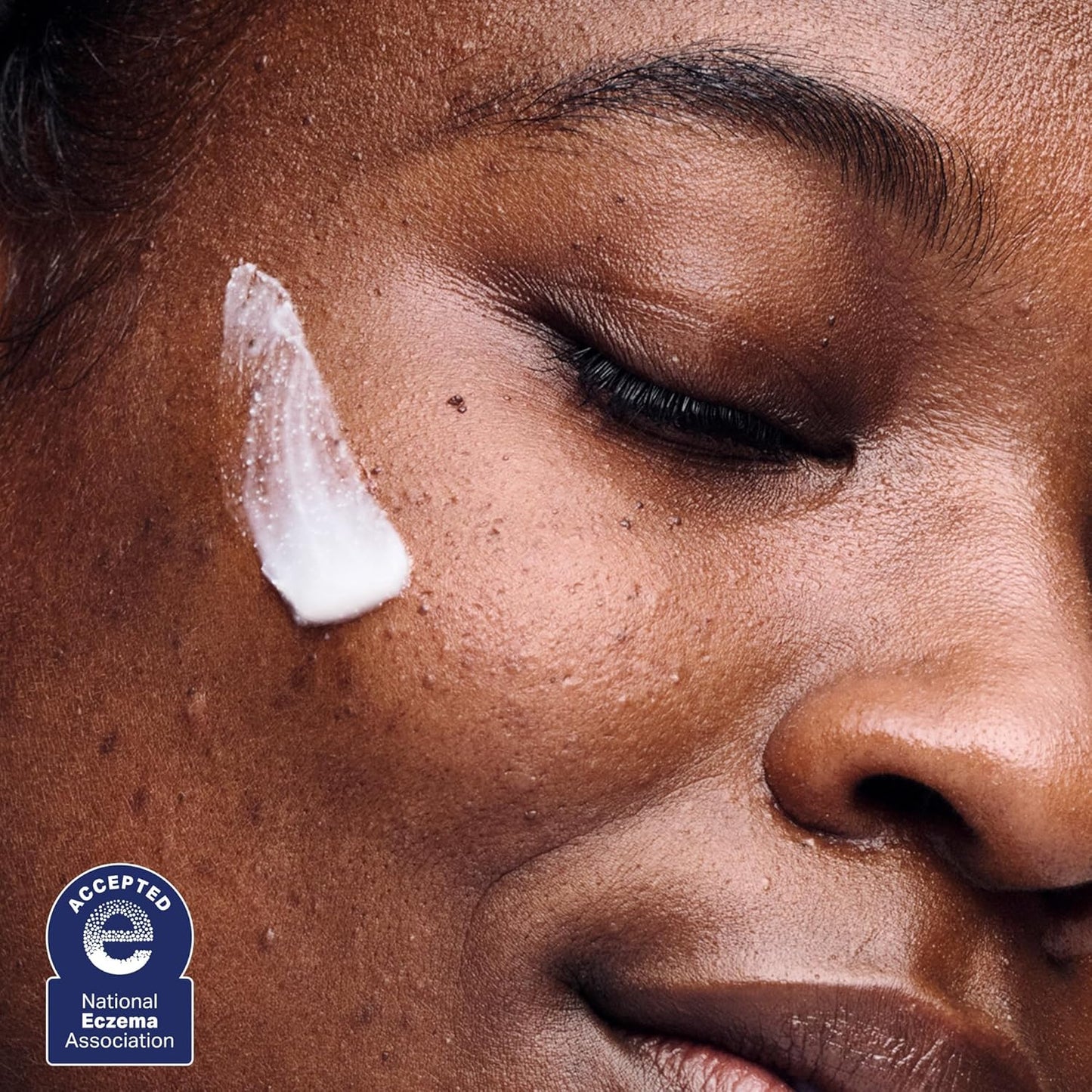 AESTURA ATOBARRIER365 Crema con Ceramidas, Hidratante Facial Coreano para Reparación de la Barrera | Hidratación Duradera de 120H, Cápsulas de Ceramidas, Para Piel Seca y Sensible, No comedogénica, 80