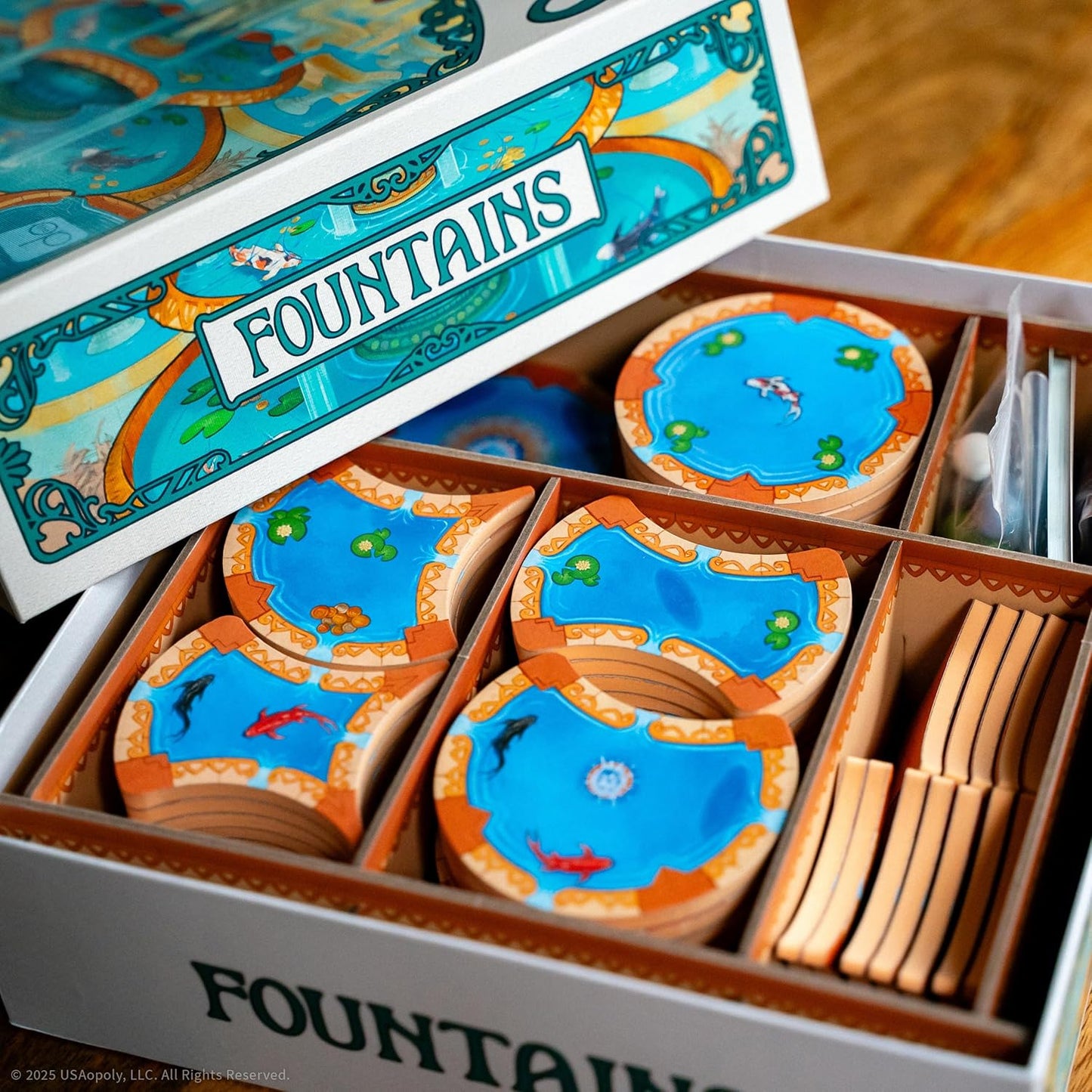 Juego de mesa Fountains, juego competitivo de colocación de azulejos y estrategia, impresionante estética Art Nouveau, 1-5 jugadores, único apilamiento 3D y reclutamiento, amigable para la familia y