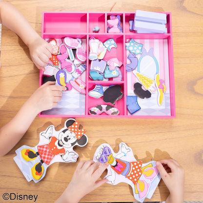 Melissa Doug Disney Minnie Mouse y Daisy Duck Vestidor