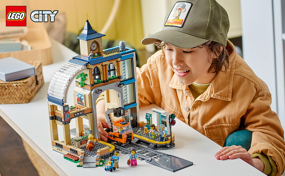 LEGO City Central Train Station - Juguete de construcción de varios niveles para niños y niñas, a partir de 7 años, bloques de construcción para niños, idea de regalo para cumpleaños, 60469