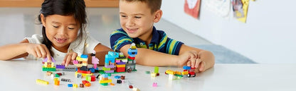LEGO Classic Maleta creativa 10713 - Incluye estuche organizador de almacenamiento con divertidos y coloridos bloques de construcción, juguete de aprendizaje preescolar para niños, niños y niñas a