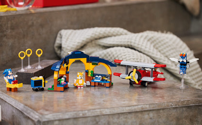 LEGO Sonic The Hedgehog Tails' Workshop and Tornado Plane 76991 - Juego de juguetes de construcción, juguete de avión con 4 figuras de Sonic y accesorios para juegos de rol creativos, regalo para